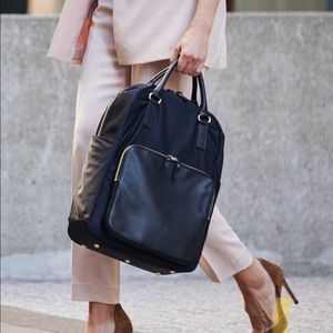 Lo and Sons Rowledge in Black/Gold/Lavender